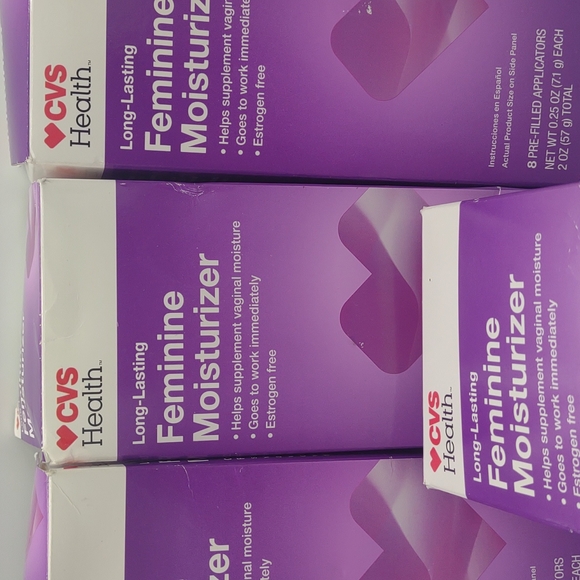 Feminine vaginal moisturizer CVS long lasting Big Lot 32 applications 2024 - Picture 2 of 7